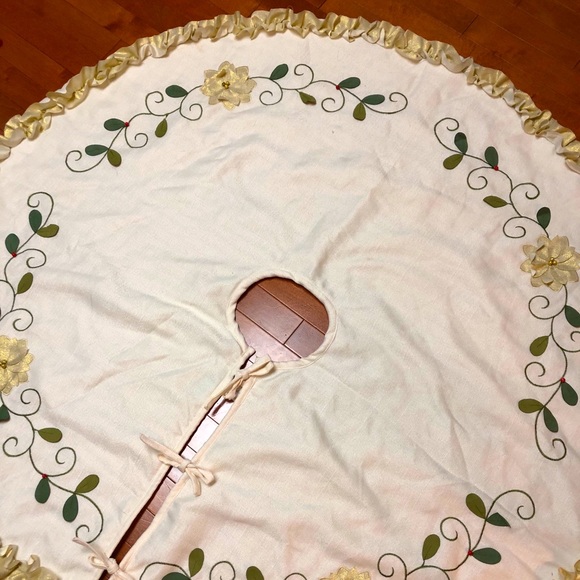 Other - Cream/gold 55” tree skirt